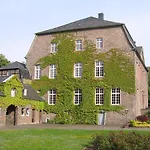 Haus Overbach 3* Jülich