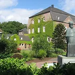 Otel Haus Overbach