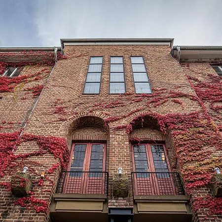 Otel Haus Overbach Jülich