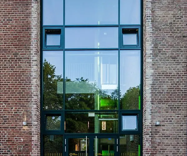 ホテル Haus Overbach 3*